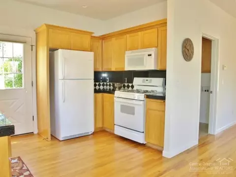 62646 Larkview Rd, Bend, OR 97701 photo 5
