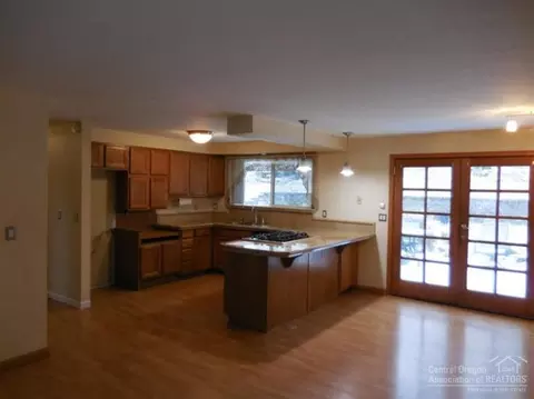 62323 Byram, Bend, OR 97701 photo 5