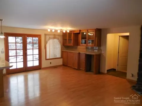 62323 Byram, Bend, OR 97701 photo 8