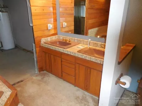 62323 Byram, Bend, OR 97701 photo 9