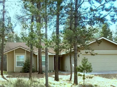 55739 Swan Rd, Bend, OR 97707 photo 2
