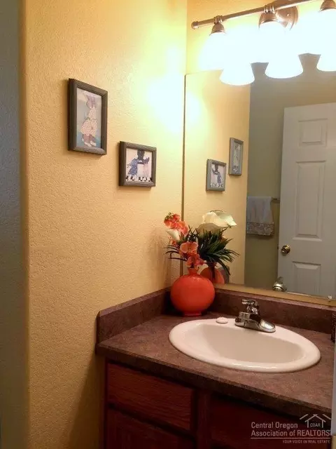 55739 Swan Rd, Bend, OR 97707 photo 13