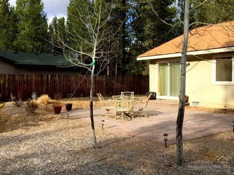 55739 Swan Rd, Bend, OR 97707 photo 21