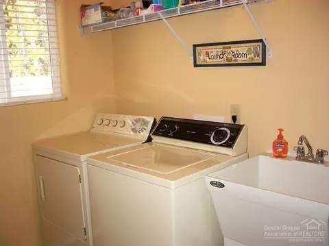 55739 Swan Rd, Bend, OR 97707 photo 18