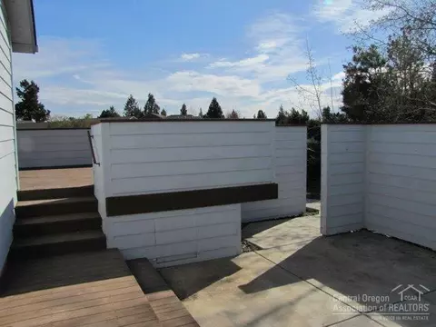 20795 Arago Cir, Bend, OR 97701 photo 17