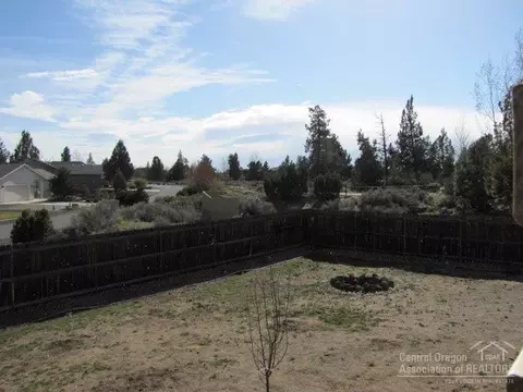20795 Arago Cir, Bend, OR 97701 photo 18