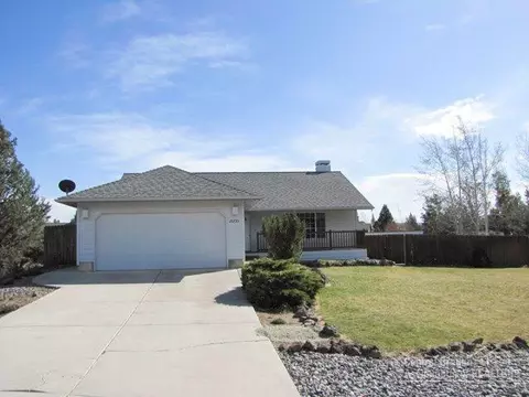 20795 Arago Cir, Bend, OR 97701 photo 2