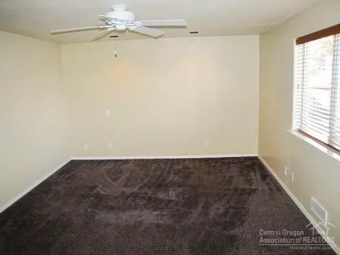 20795 Arago Cir, Bend, OR 97701 photo 9