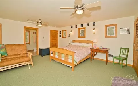 15180 Yellow Pine Loop, Bend, OR 97707 photo 11