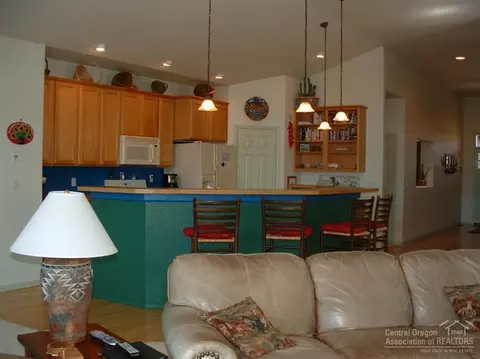 8564 Forest Ridge Loop, Redmond, OR 97756 photo 9