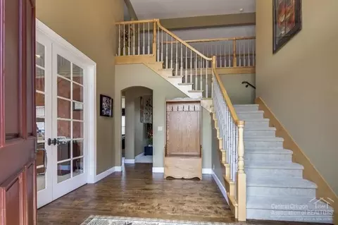 21030 Keller Ct, Bend, OR 97702 photo 3