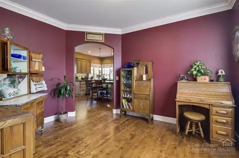 21030 Keller Ct, Bend, OR 97702 photo 11