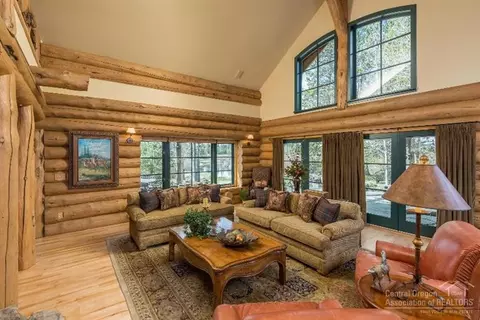 56175 School House, Bend, OR 97707 photo 6