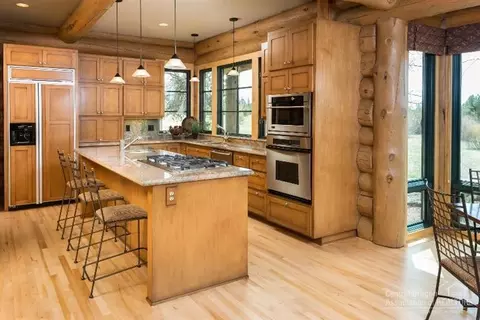 56175 School House, Bend, OR 97707 photo 8