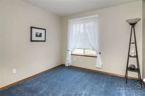 65174 76th St, Bend, OR 97701 photo 11