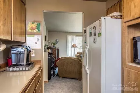 65174 76th St, Bend, OR 97701 photo 8