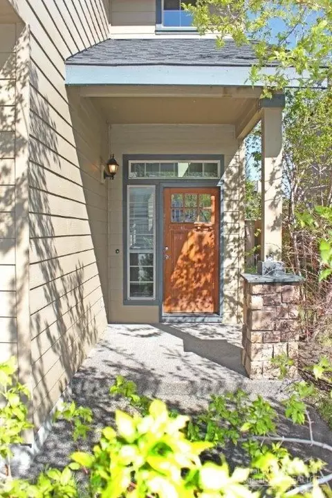 62012 Quail Run Pl, Bend, OR 97701 photo 2