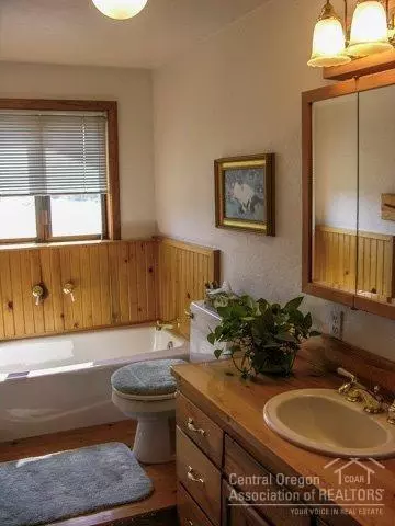 52687 Day Rd, La Pine, OR 97739 photo 10