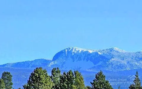 52687 Day Rd, La Pine, OR 97739 photo 4