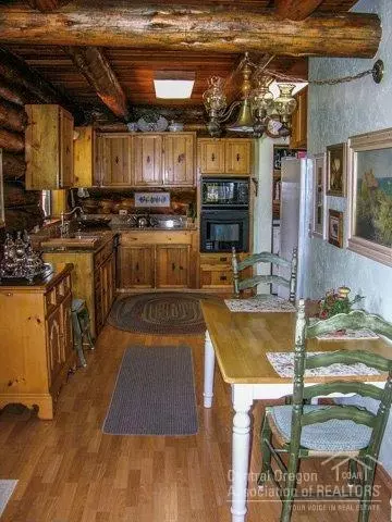 52687 Day Rd, La Pine, OR 97739 photo 9