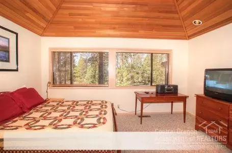 17683 Broken Top Ln, Sunriver, OR 97707 photo 13