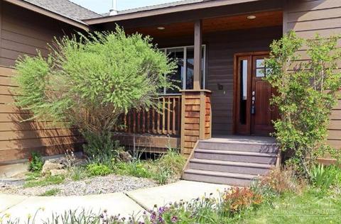 25486 Deer Ln, Bend, OR 97701 photo 2