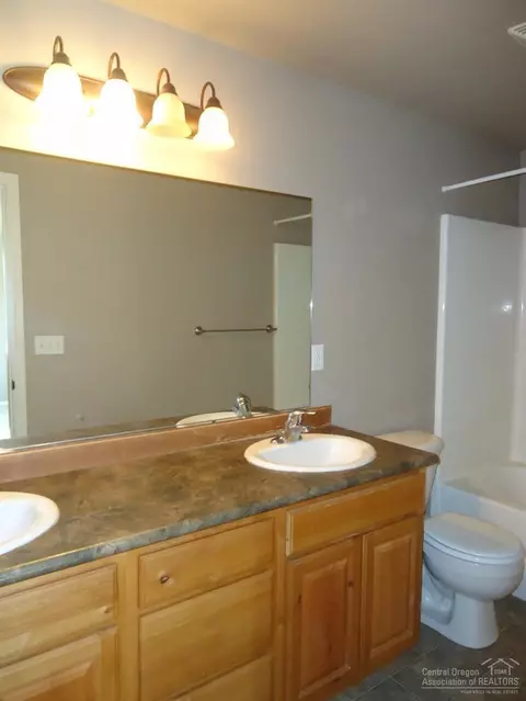 16481 Riley Dr, La Pine, OR 97739 photo 16