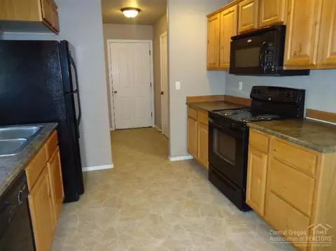 16481 Riley Dr, La Pine, OR 97739 photo 6