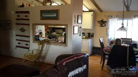 67054 Central St, Bend, OR 97701 photo 4