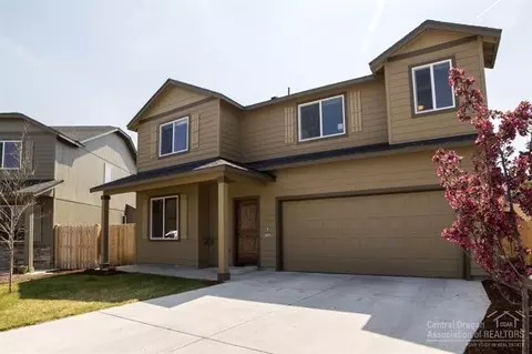 61127 Cone Flower St, Bend, OR 97702 photo 2