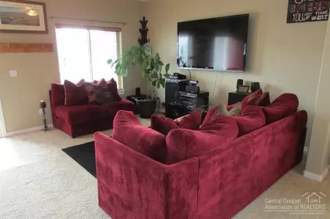 21328 Oconnor, Bend, OR 97701 photo 2