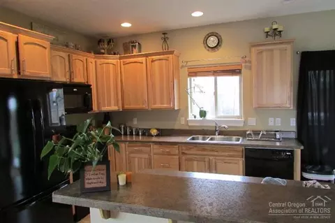 21328 Oconnor, Bend, OR 97701 photo 6