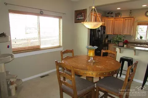 21328 Oconnor, Bend, OR 97701 photo 9