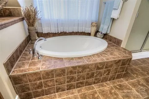 20356 Aberdeen Dr, Bend, OR 97702 photo 18