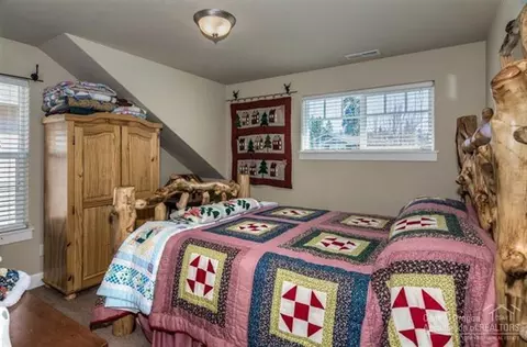 20356 Aberdeen Dr, Bend, OR 97702 photo 19