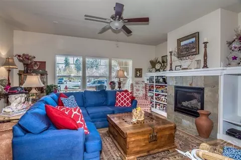 20356 Aberdeen Dr, Bend, OR 97702 photo 5