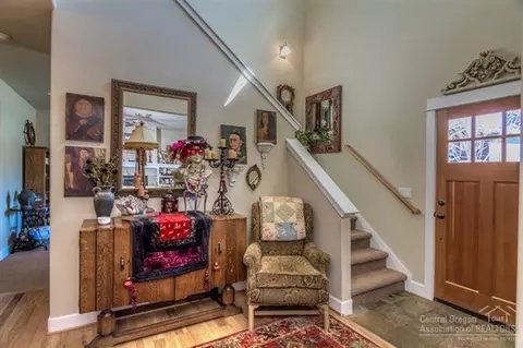 20356 Aberdeen Dr, Bend, OR 97702 photo 4