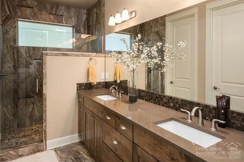 20134 Stonegate Dr, Bend, OR 97702 photo 10