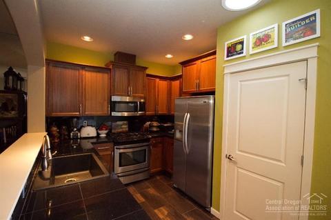 60255 Addie Triplett Loop, Bend, OR 97702 photo 7