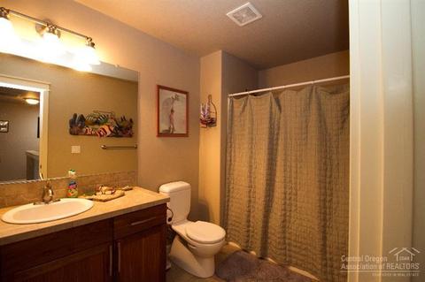 60255 Addie Triplett Loop, Bend, OR 97702 photo 16