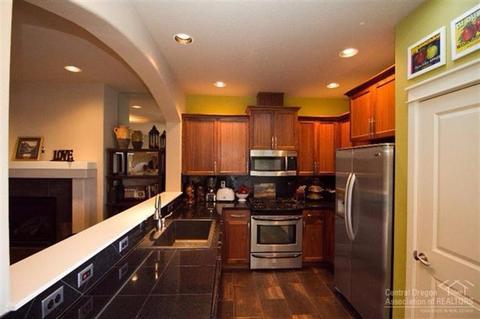 60255 Addie Triplett Loop, Bend, OR 97702 photo 6