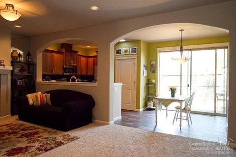 60255 Addie Triplett Loop, Bend, OR 97702 photo 3
