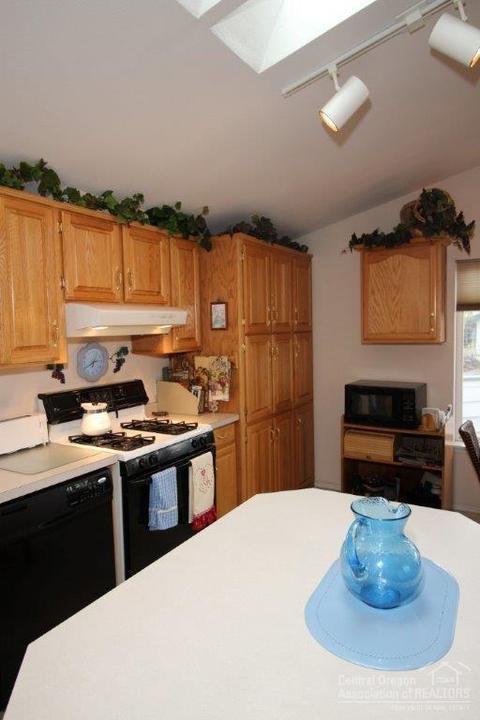 2464 NE Iris Way, Bend, OR 97701 photo 7