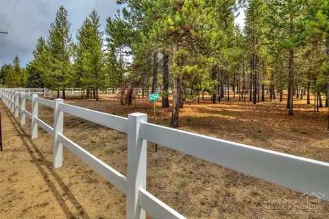 52568 Drafter Rd, La Pine, OR 97739 photo 24