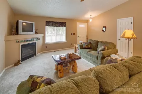 52568 Drafter Rd, La Pine, OR 97739 photo 5