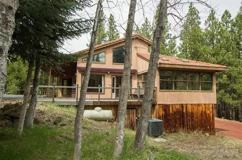 14432 Crossroads Loop, Sisters, OR 97759 photo 4