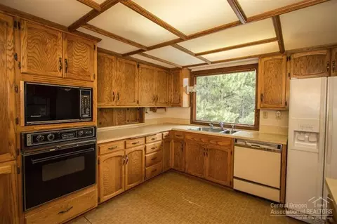 14432 Crossroads Loop, Sisters, OR 97759 photo 10