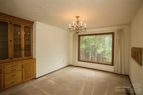 14432 Crossroads Loop, Sisters, OR 97759 photo 9