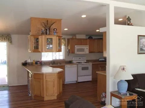52724 Elm Dr, La Pine, OR 97739 photo 11