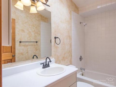64340 Crosswinds Rd, Bend, OR 97701 photo 7